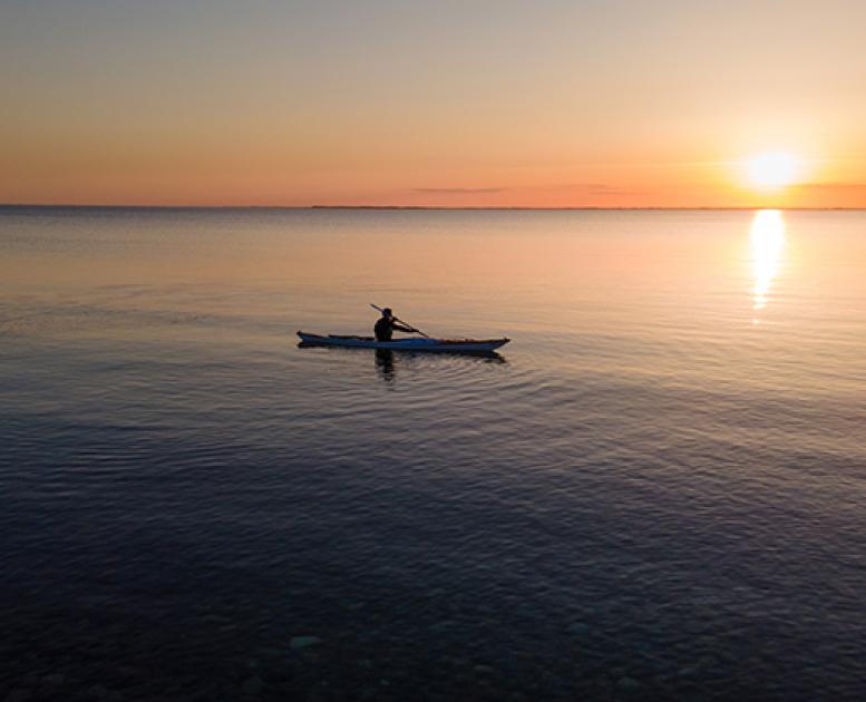 Sommer i Assens - Kano med solnedgang